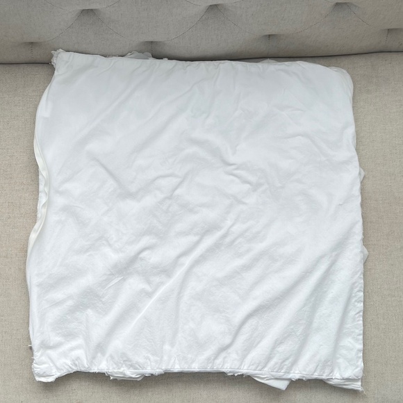 West Elm White Flower 20 x 20 Pillow Cover - Pillow 1 of 2 - Picture 3 of 10